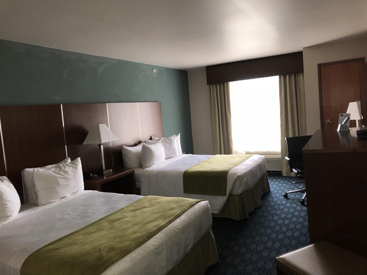 Countryview Inn & Suites Robinson Ngoại thất bức ảnh